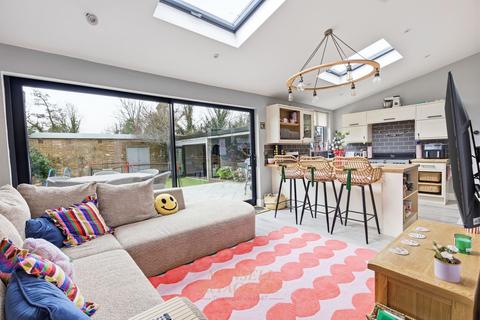 undefined, The Hollow, Crawley RH11