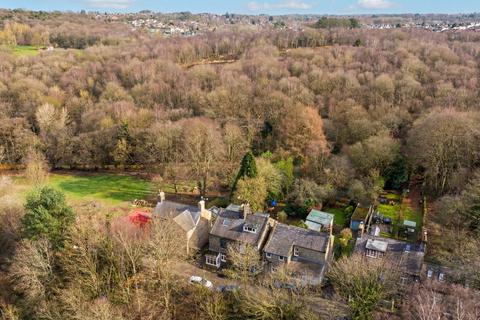 4 bedroom semi-detached house for sale, Spring Hill, Adel, Leeds, West Yorkshire, LS16