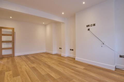 4 bedroom semi-detached house to rent, Coventry Road, Burbage, Hinckley