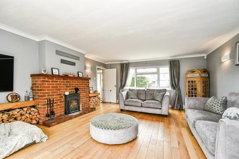 undefined, Lechlade Road, Highworth, Swindon