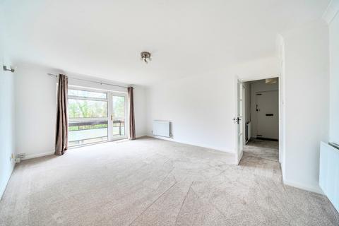 2 bedroom apartment to rent, Hillbrook Gardens, Weybridge, KT13