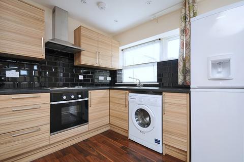 Studio to rent, Church Road, Kingston Upon Thames, Surrey, KT1