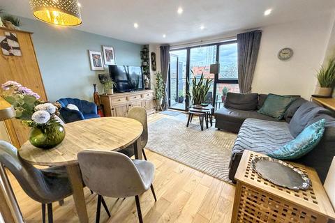 1 Forest Lane, London