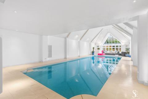 5 bedroom detached house for sale, Fleet Hill, Finchampstead, RG40
