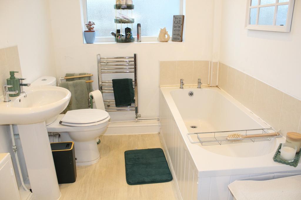 Ground Floor Bathroom