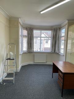 4 bedroom semi-detached house to rent, Lonsdale Avenue, Wembley HA9