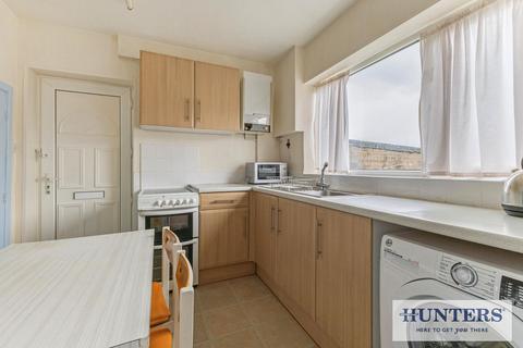 3 bedroom semi-detached house for sale, Coppice Wood Avenue, Yeadon, Leeds