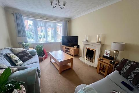 2 bedroom detached bungalow for sale, Cromwell Road, Malvern
