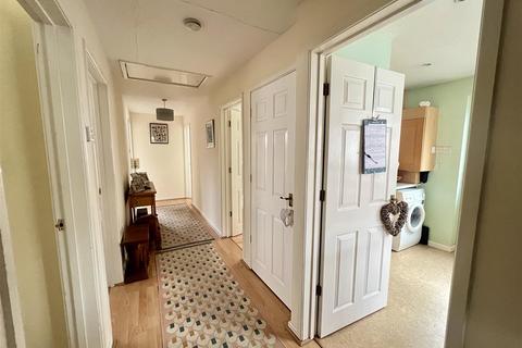 2 bedroom detached bungalow for sale, Cromwell Road, Malvern