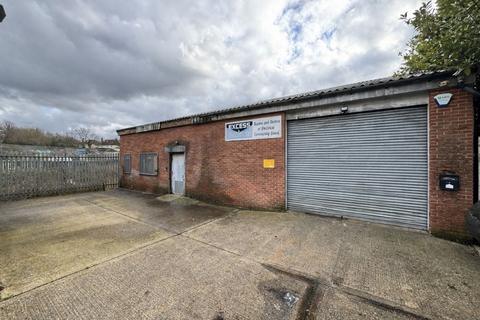 Distribution warehouse to rent, 58 Larkshall Rd London E4 6PD
