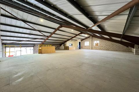Distribution warehouse to rent, 58 Larkshall Rd London E4 6PD