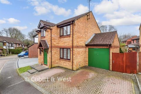 3 bedroom detached house for sale, The Brook, Horsham RH13