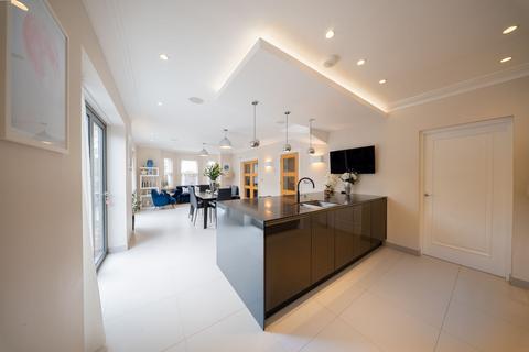 5 bedroom semi-detached house for sale, Vicarage Lane, Altrincham WA14
