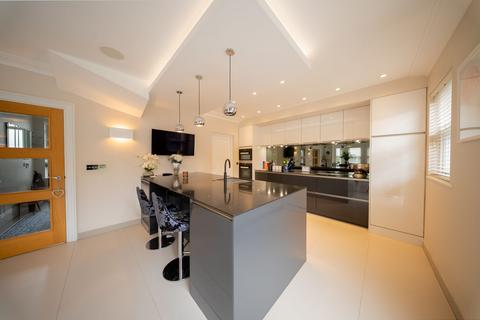 5 bedroom semi-detached house for sale, Vicarage Lane, Altrincham WA14