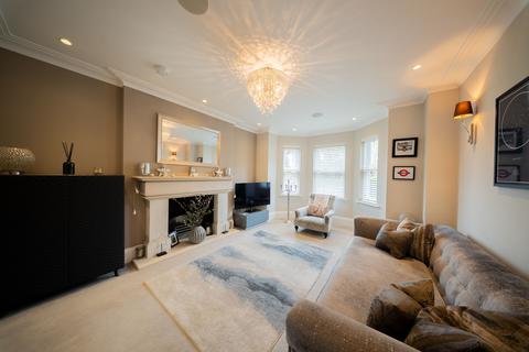 5 bedroom semi-detached house for sale, Vicarage Lane, Altrincham WA14