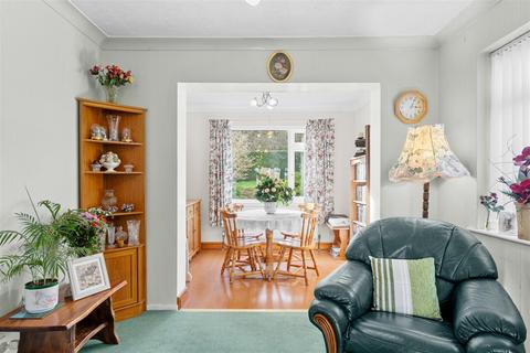 3 bedroom detached house for sale, Golf Lane, Whitnash, Leamington Spa