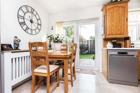 2 bedroom semi-detached house for sale, Avenue Road, Christchurch BH23