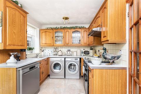 2 bedroom semi-detached house for sale, Avenue Road, Christchurch BH23