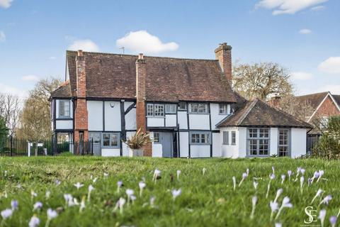 4 bedroom detached house for sale, The Street, Shurlock Row, RG10