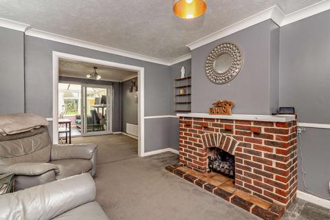 3 bedroom semi-detached house for sale, Coniston Close, Bognor Regis, PO22