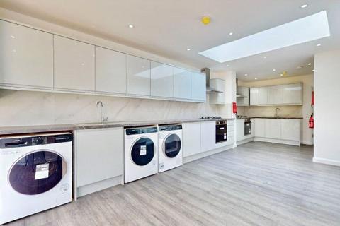 6 bedroom property to rent, Harrow, London HA2