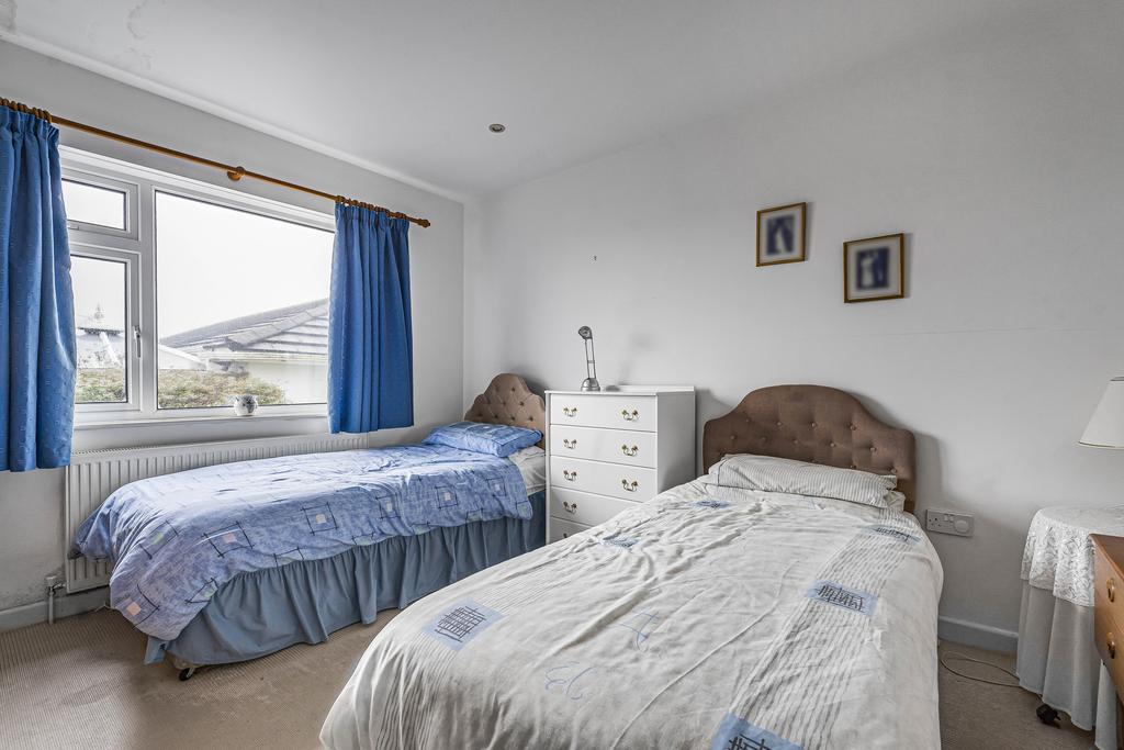 27 Twin Bedroom.JPG