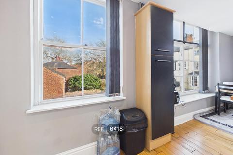 1 bedroom apartment to rent, Baker Street, Hull, HU2 8HE