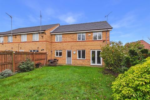 3 bedroom end of terrace house for sale, Willow Drive, Brough