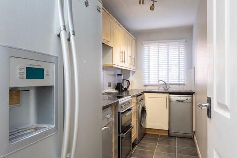 2 bedroom apartment for sale, Foxglove Way, Wallington, SM6 7FJ