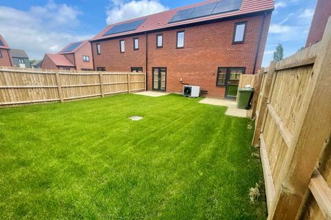 3 bedroom semi-detached house for sale, Eastwood, Bradwell, Great Yarmouth