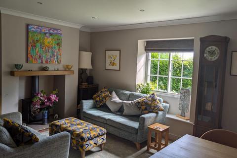 4 bedroom detached house to rent, High Street, Hovingham, York