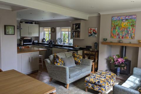 4 bedroom detached house to rent, High Street, Hovingham, York