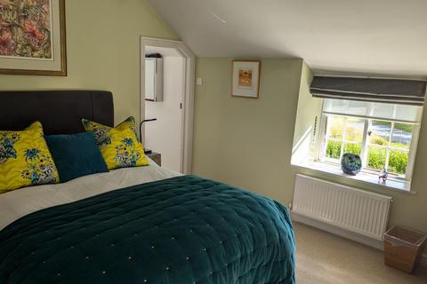 4 bedroom detached house to rent, High Street, Hovingham, York