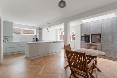 4 bedroom house for sale, Park Way, Barnet, London