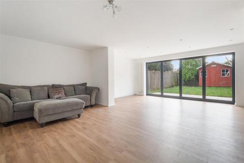 4 bedroom house for sale, Park Way, Barnet, London