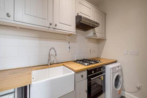 2 bedroom flat to rent, Henderson Row, Stockbridge, Edinburgh