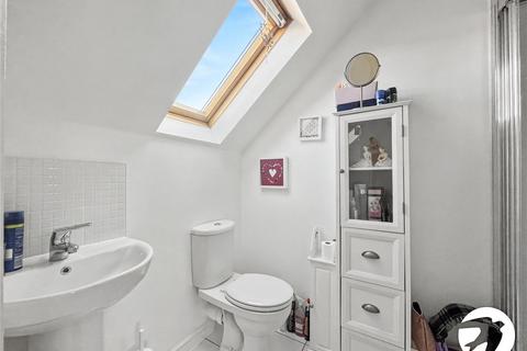 4 bedroom semi-detached house for sale, Abelyn Avenue, Sittingbourne, Kent, ME10
