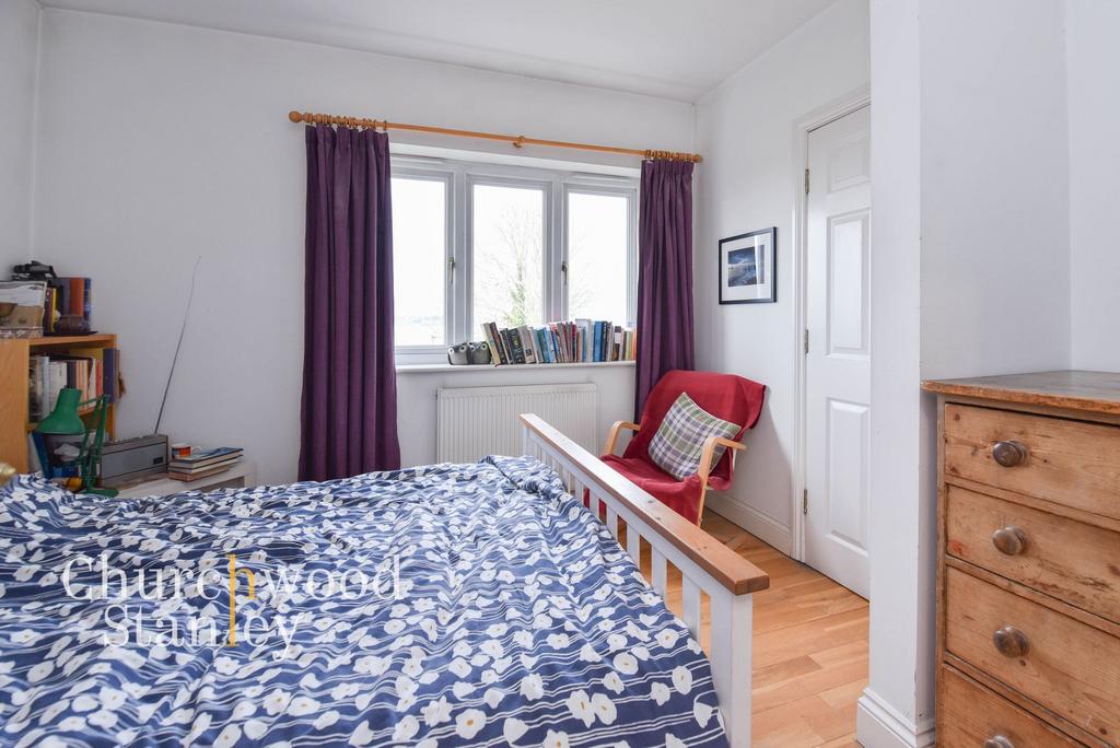 Second bedroom