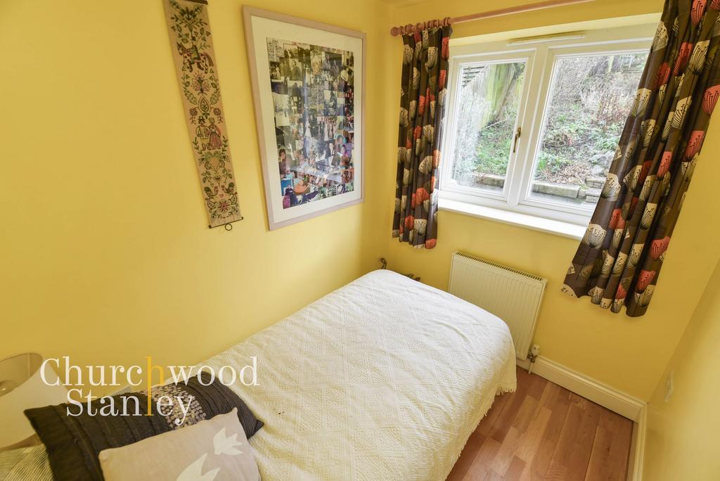Ground floor fifth bedroom / office