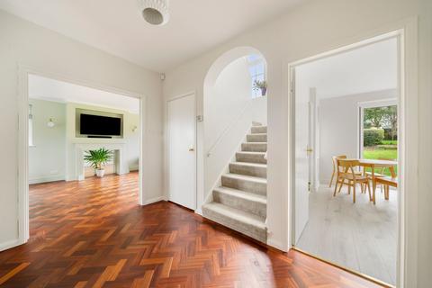 4 bedroom property for sale, Cobham Road, Fetcham, KT22