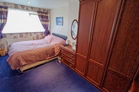 3 bedroom semi-detached house for sale, Pilmuir Avenue, TQ2 6AJ