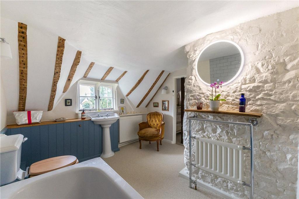 Main Ensuite