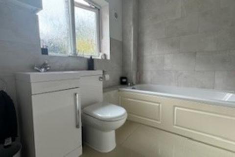 1 bedroom house to rent, Eaton Avenue, HIGH WYCOMBE