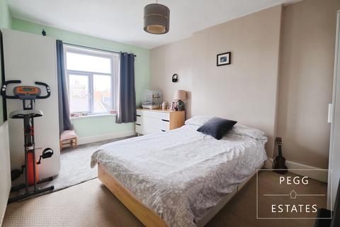 3 bedroom end of terrace house for sale, Princes Road West, Torquay