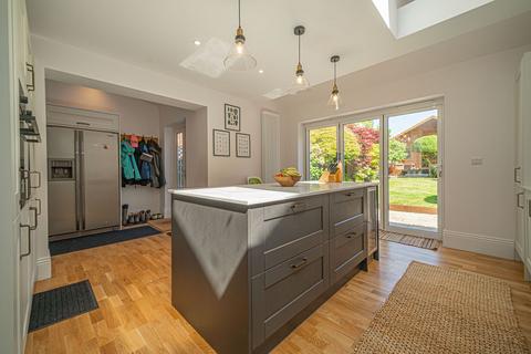 4 bedroom semi-detached house for sale, Lodge Road, Caerleon, NP18