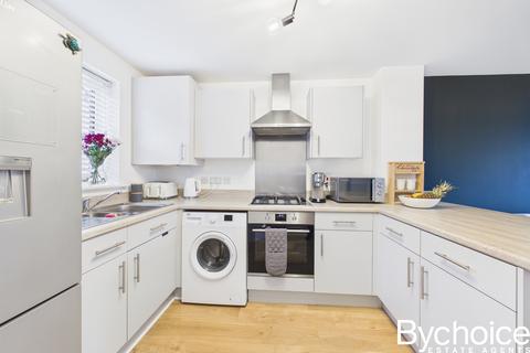 2 bedroom end of terrace house for sale, Roberts Drive, Haverhill, Suffolk