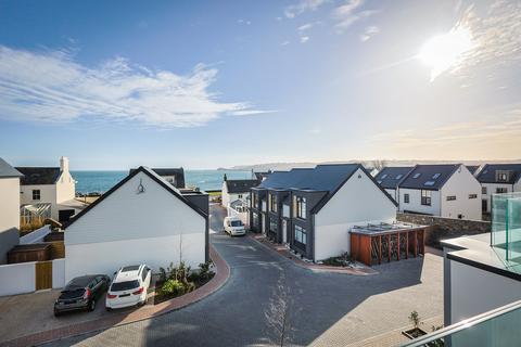 3 bedroom property for sale, Les Bas Courtils Road, St Sampson's, Guernsey, GY2
