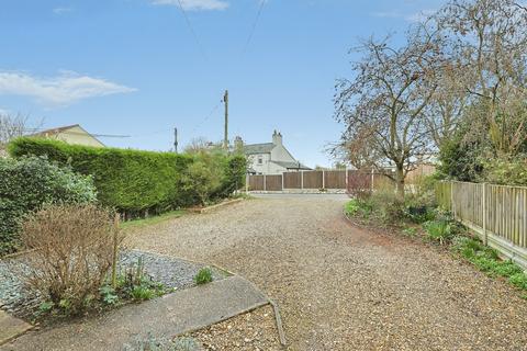 undefined, Chalk Hill, Great Cressingham