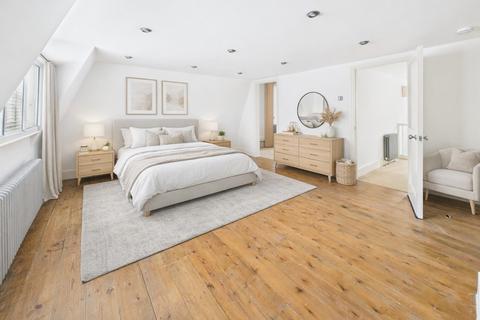 2 bedroom apartment to rent, Earlham Street, Covent Garden, WC2H