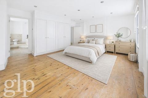 2 bedroom apartment to rent, Earlham Street, Covent Garden, WC2H